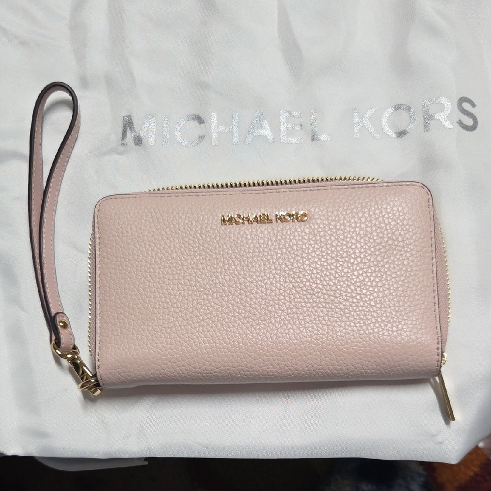 Michael Kors Blush Pebbled Leather Wristlet